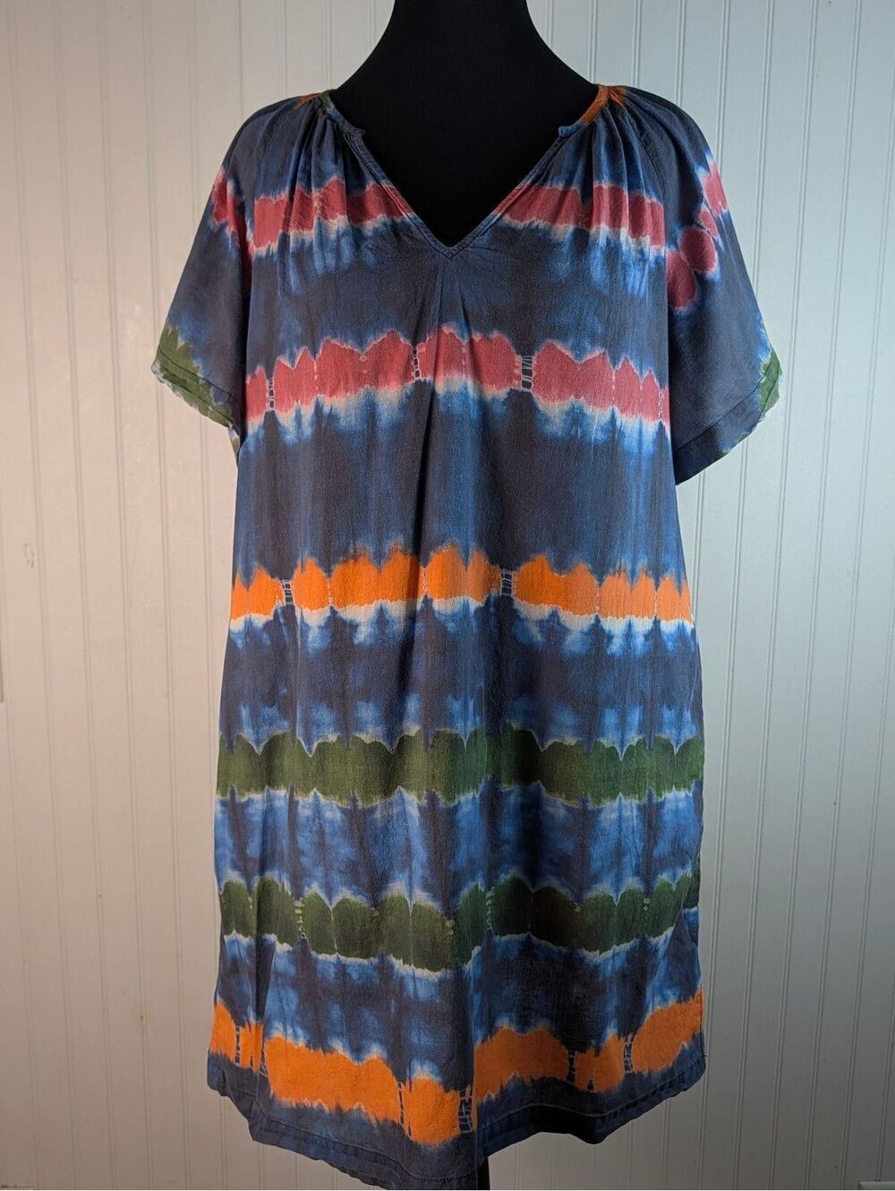 Velvet by Graham & Spencer Lynda Printed Tie-Dye V-Neck Shift Dress Small